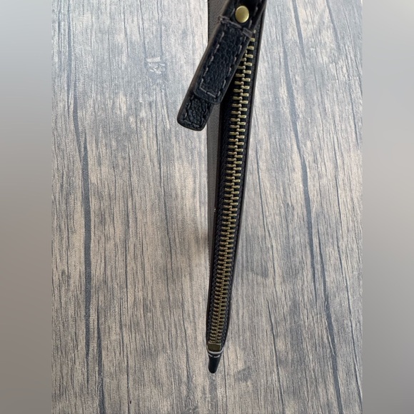 Fossil Black Textured Wallet - Picture 3 of 5